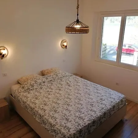 Charmente Maison Joliment Arboree. Tatil Evi *