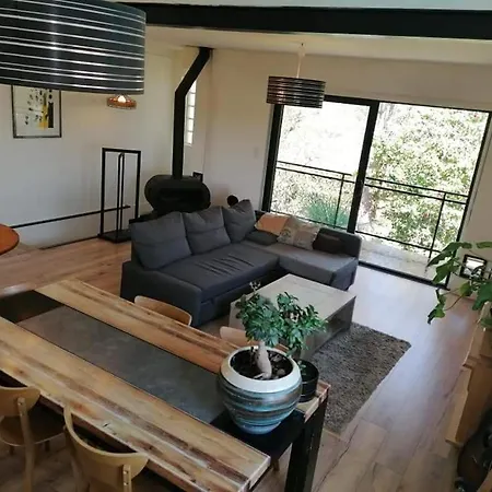 Charmente Maison Joliment Arboree. Tatil Evi *